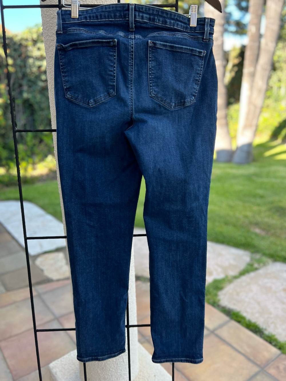 NYDJ Women's Dark Blue Slim Straight Jeans, size 6 - Picture 2 of 6